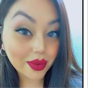 Meet your Posher, Crystale